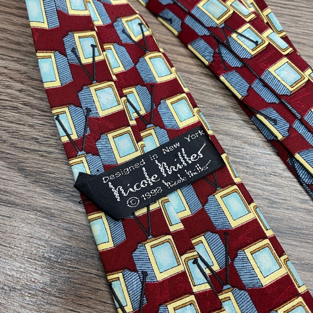 Nicole Miller TV Pattern Skinny Tie - Picture 3 of 4